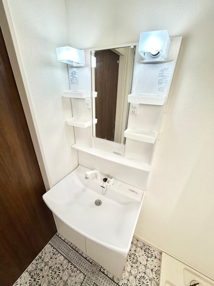 洗面 サヤンテラス水巻　A棟