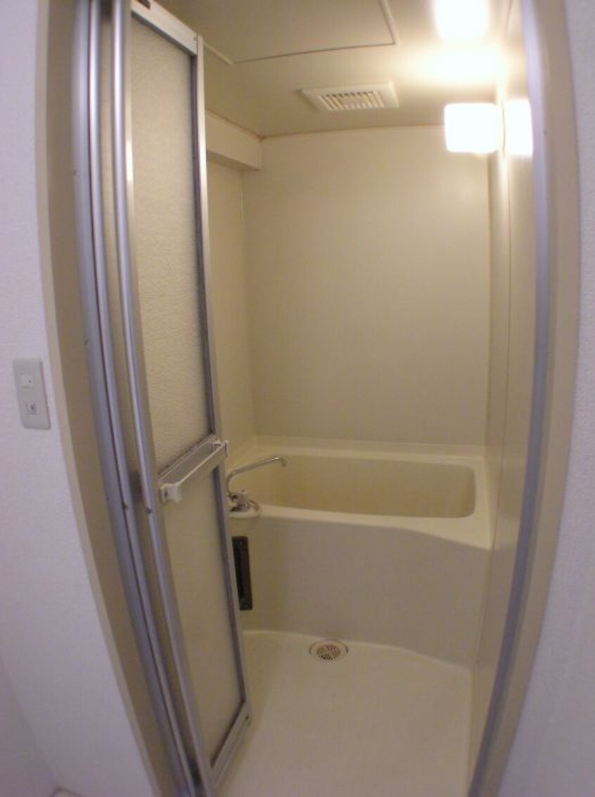 バス／シャワールーム等 フローレンス白木原