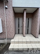 エントランス部分 ベローナ春日野