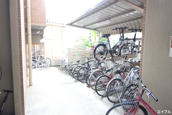 駐輪場 ｻｳﾞｫｲ ｻﾞ･ﾊﾟ-ﾑｽﾄﾘ-ﾄ(601)