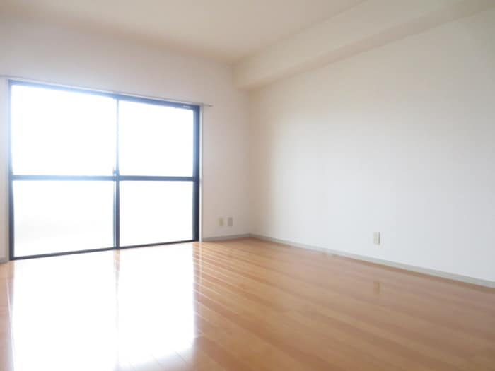 居室 フォレスト多々良91