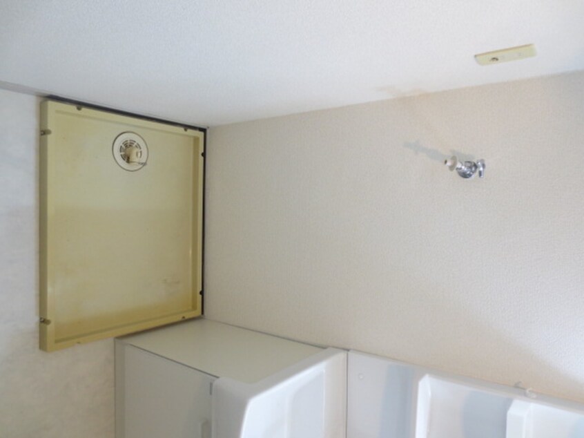 洗濯機置場 フォレスト多々良91