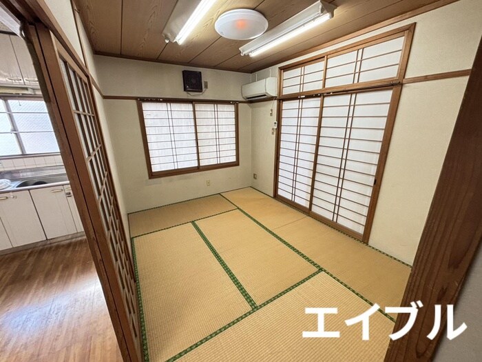 居室 伊地知ビル