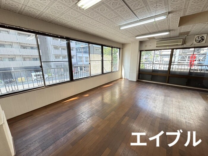 居室 伊地知ビル