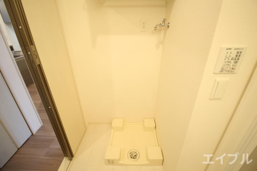 洗濯機置場 エミナール野間