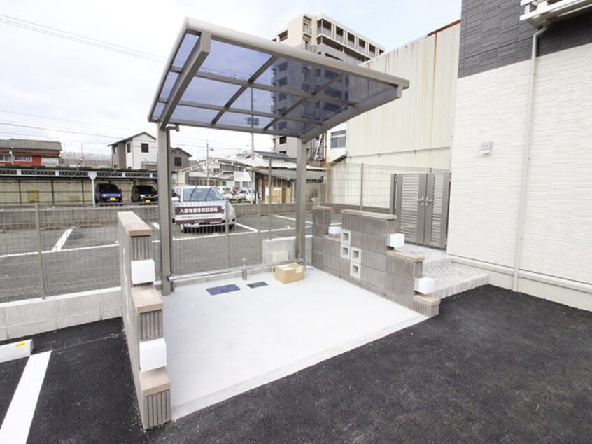 駐輪場 サンレトロ