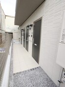 エントランス部分 サンレトロ