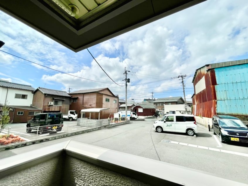 室内からの展望 ペーパームーン
