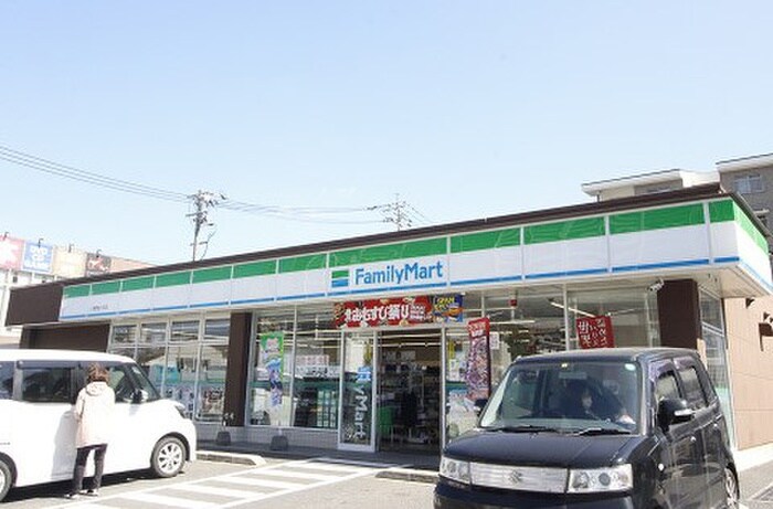 ファミリーマート朝日ヶ丘店(コンビニ)まで120m オリエンタル朝日ヶ丘（305）