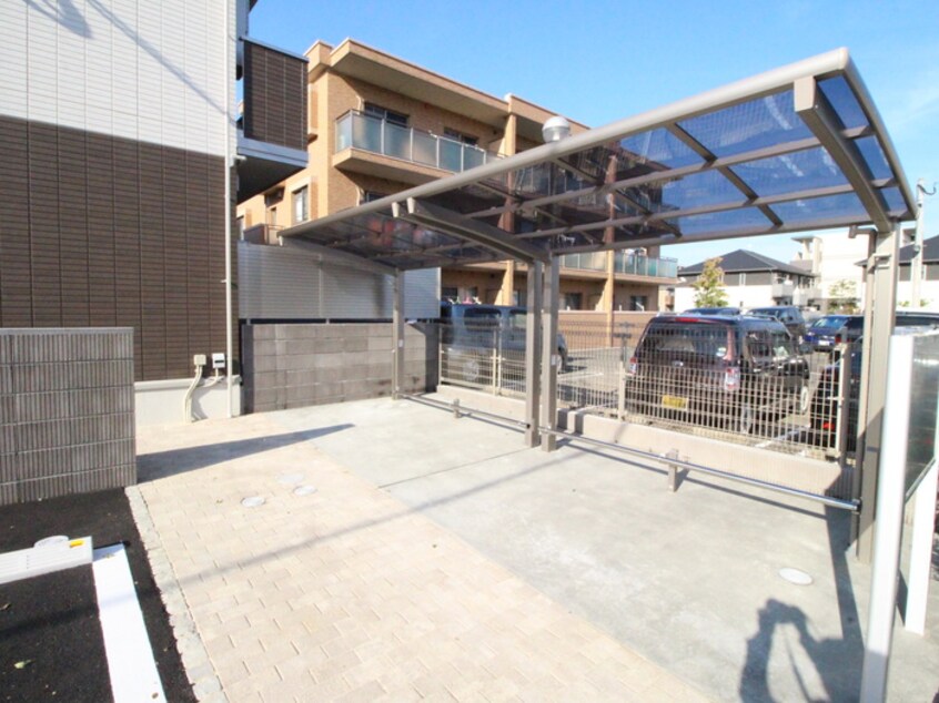 駐輪場 ローラス学研都市Ｂ棟