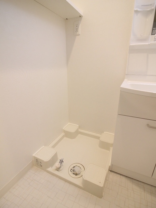 洗濯機置場 Rupieﾚｼﾞﾃﾞﾝｽ渡辺通