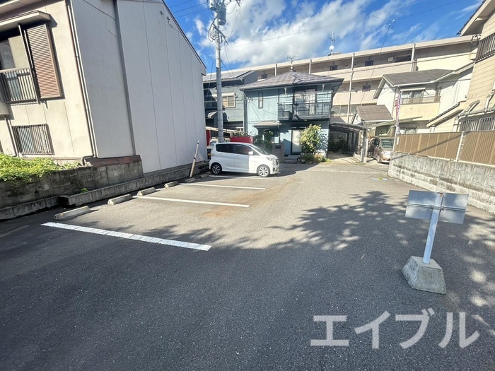 駐車場 ラ・フォーレ郡元