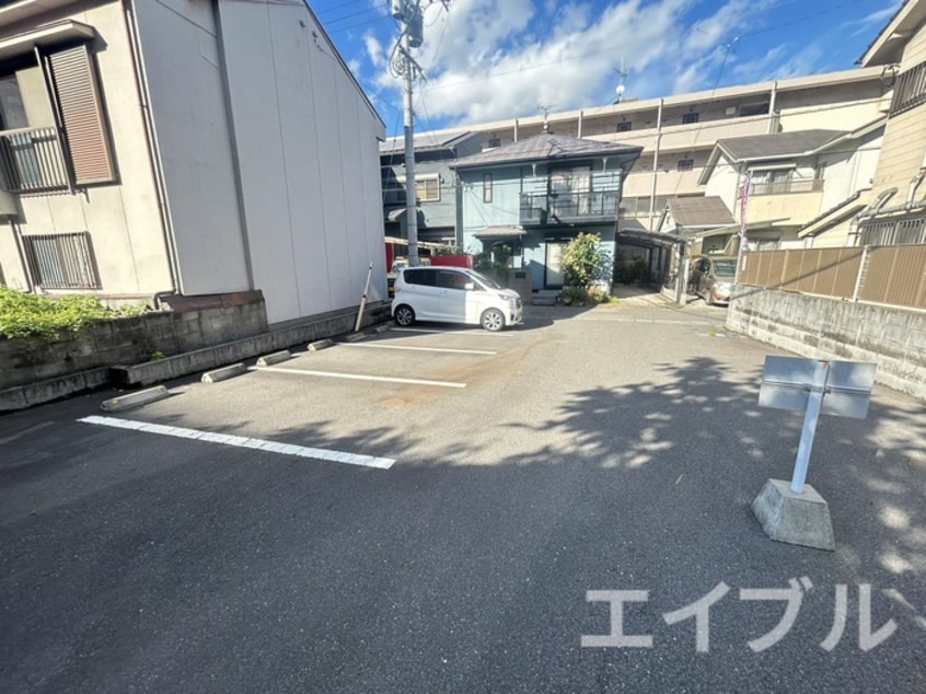 駐車場 ラ・フォーレ郡元