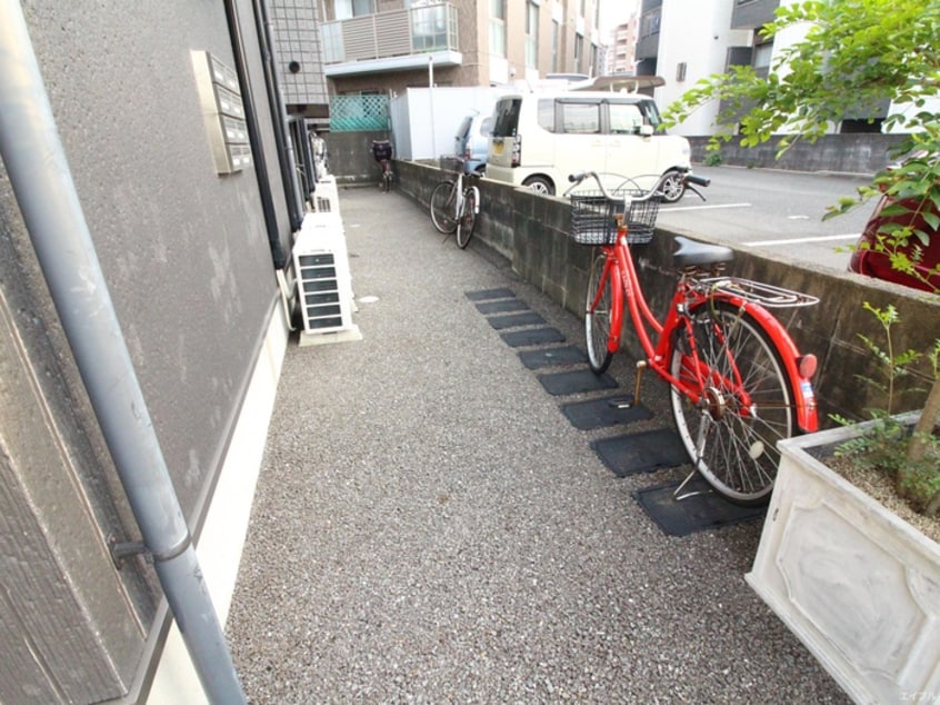 駐輪場 ヴァシオ姪浜