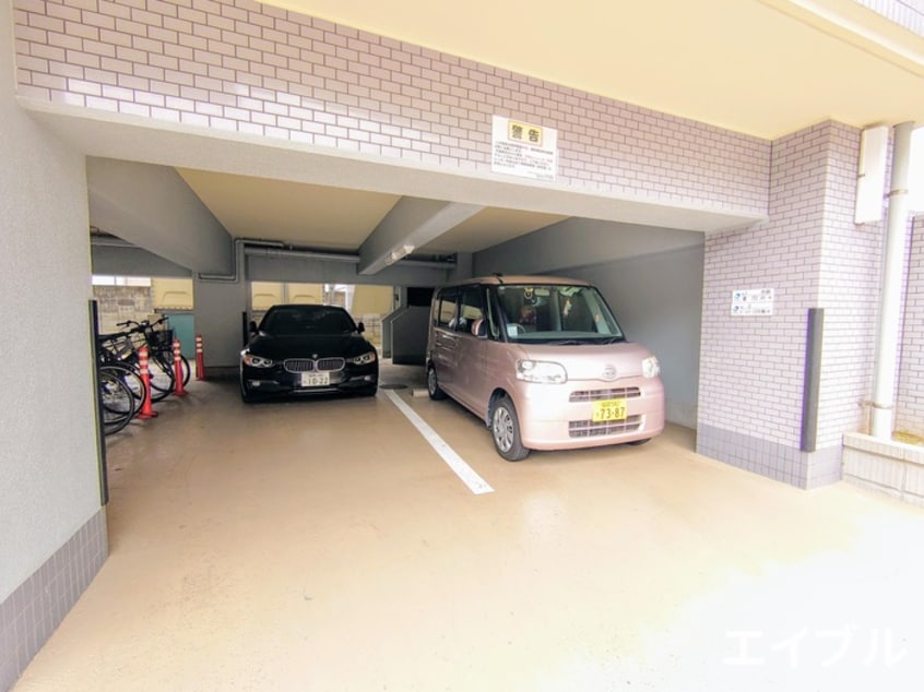 駐車場 ﾀﾞｲﾅｺ-ﾄｸﾞﾗﾝﾃﾞｨ-ﾙ博多(301)