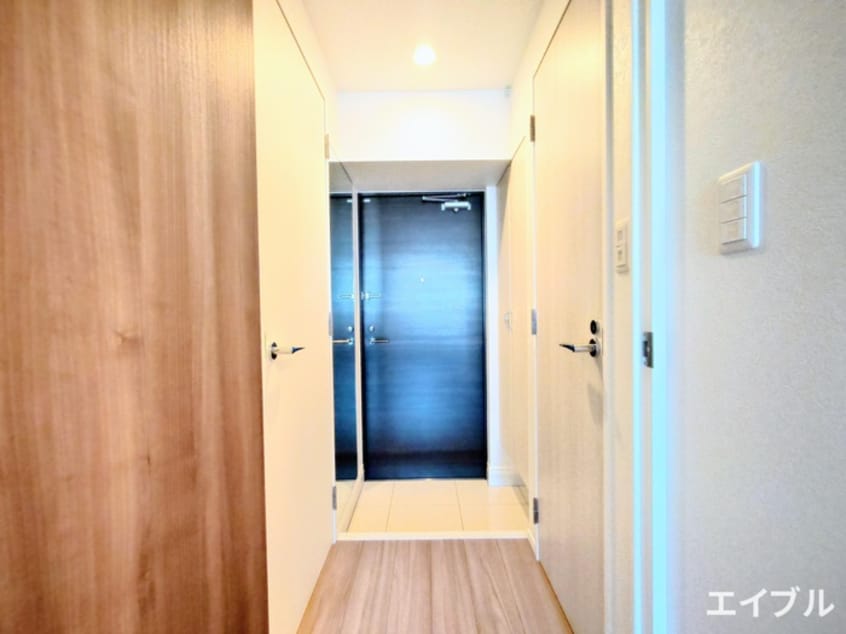 玄関 ｴﾝｸﾚｽﾄ天神LARK（506）