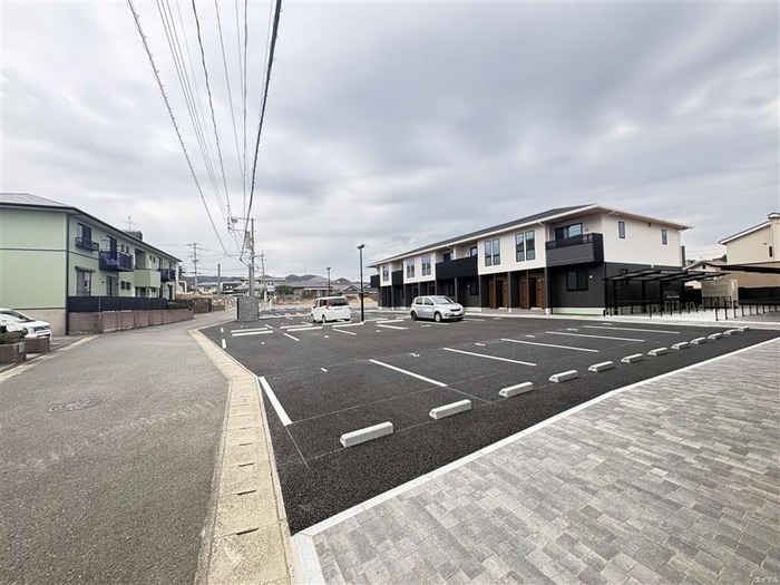 駐車場 シャルマン青葉Ａ棟