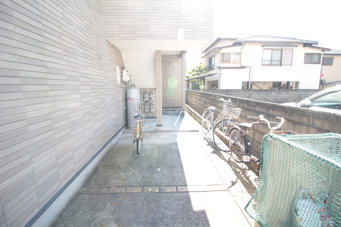 駐輪場 フロンティア横手