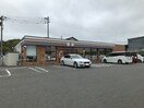 セブンイレブン飯塚川島バイパス店(コンビニ)まで358m サニーコート川島　Ｂ棟