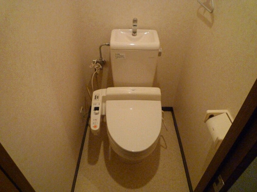トイレ メゾンＯＭ紫川