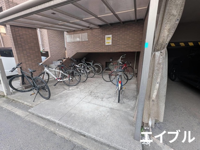 駐輪場 プレステージ郡元