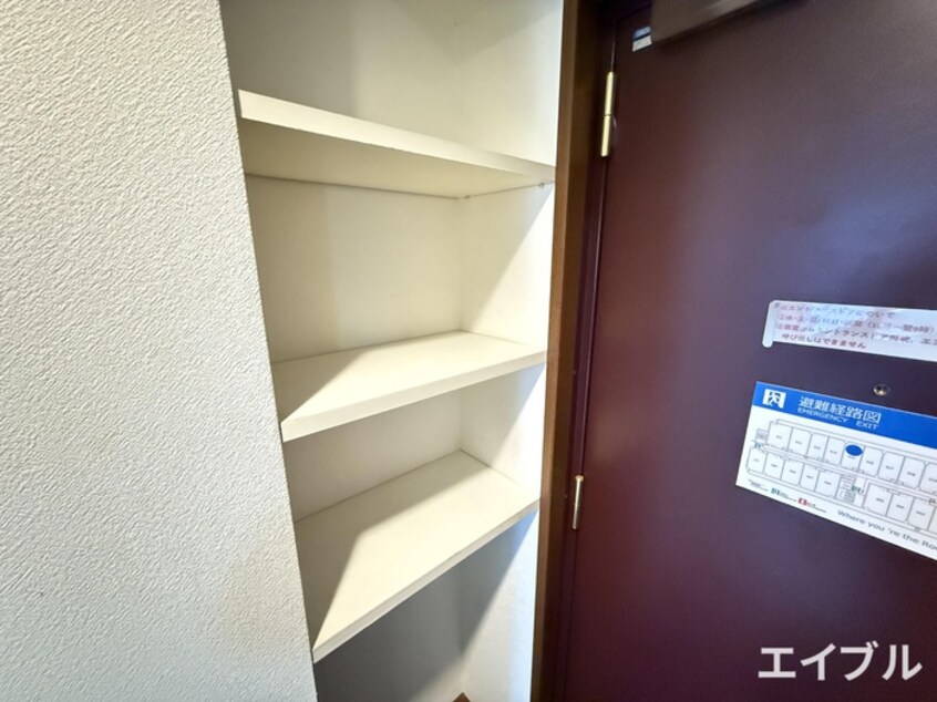 収納 ビジネス・ワン六本松