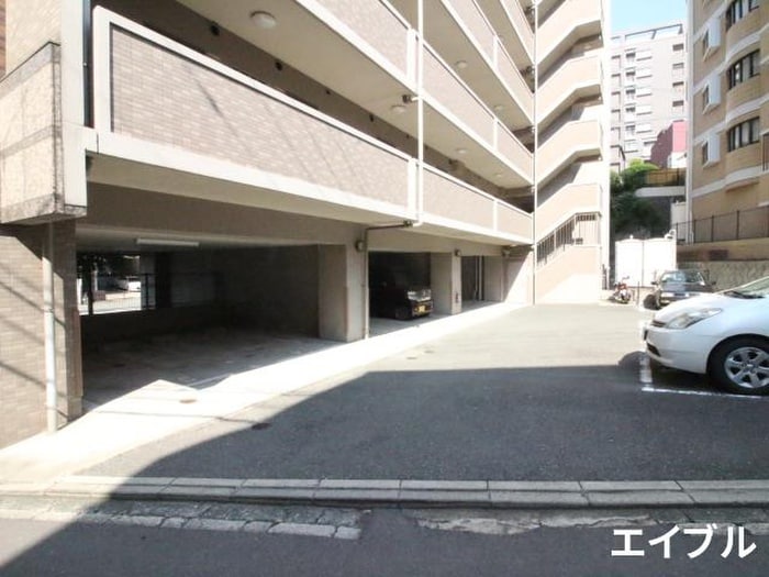 駐車場 ｸﾞﾗﾝﾌｫｰﾚ桜坂ｽﾃｰｼｮﾝﾌﾟﾗｻﾞ(205)