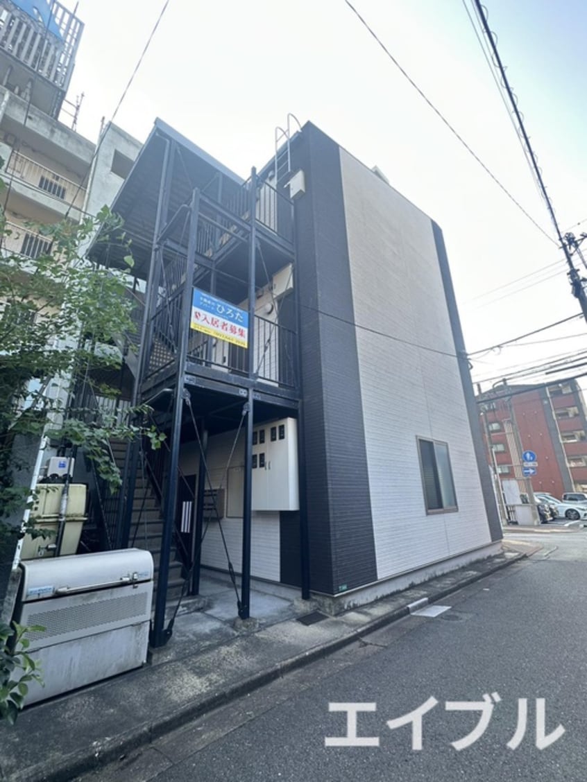 外観写真 スタンダード九工大前ビル