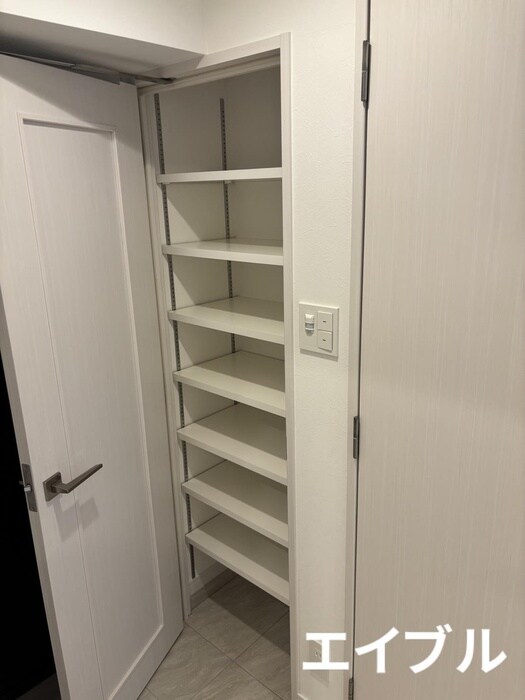 靴箱 ｱｸﾛｽ薬院ｸﾞﾚｲｽﾃｰｼﾞ（202）