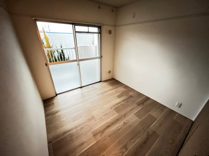 居室 川本ビル