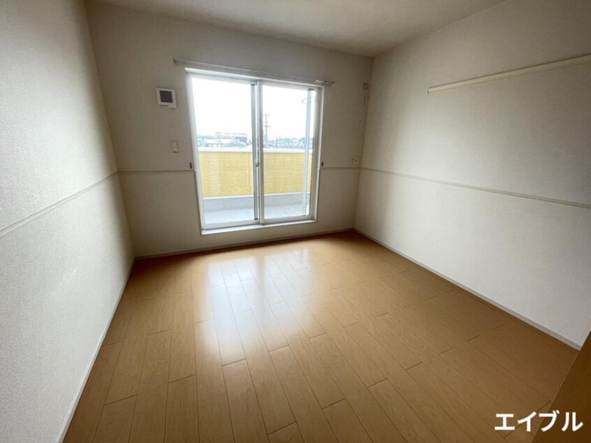 居室 ファミリア