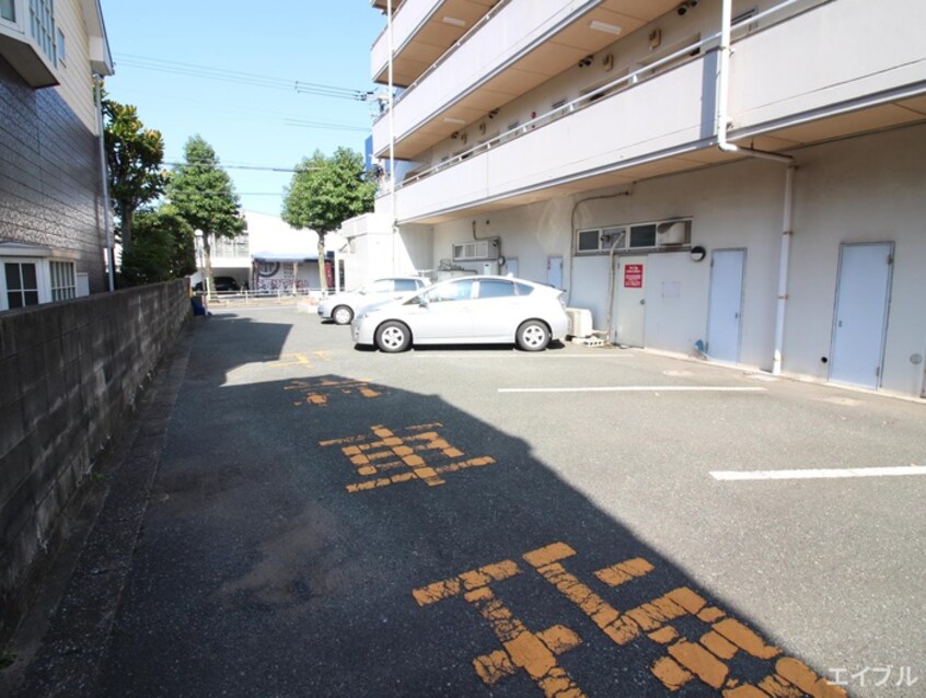 駐車場 アベニュー守恒