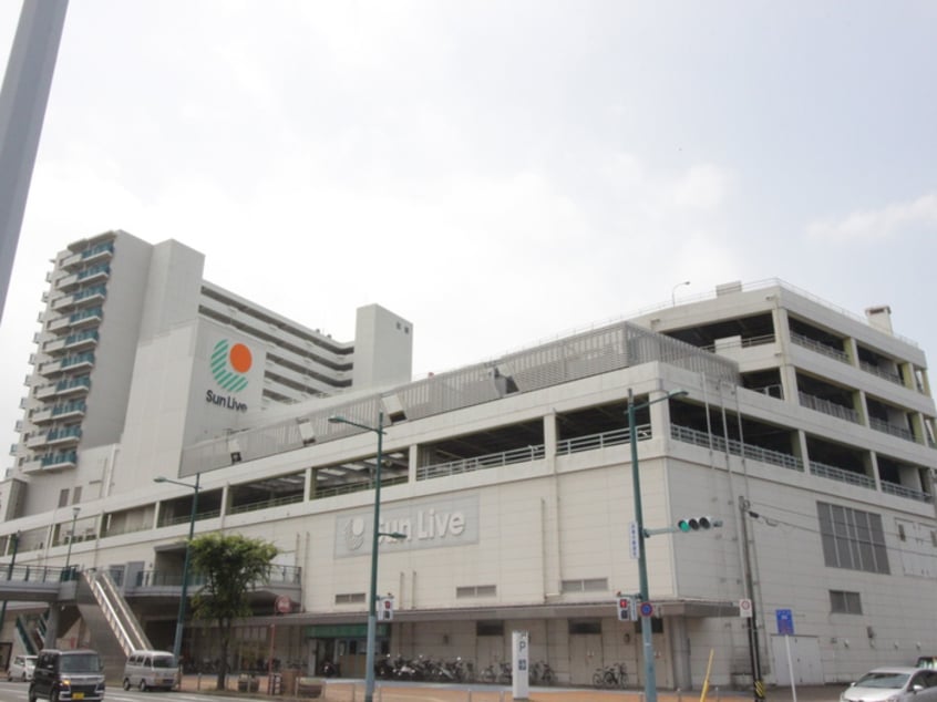 サンリブ若松(スーパー)まで260m シュライン恵比寿レジデンス