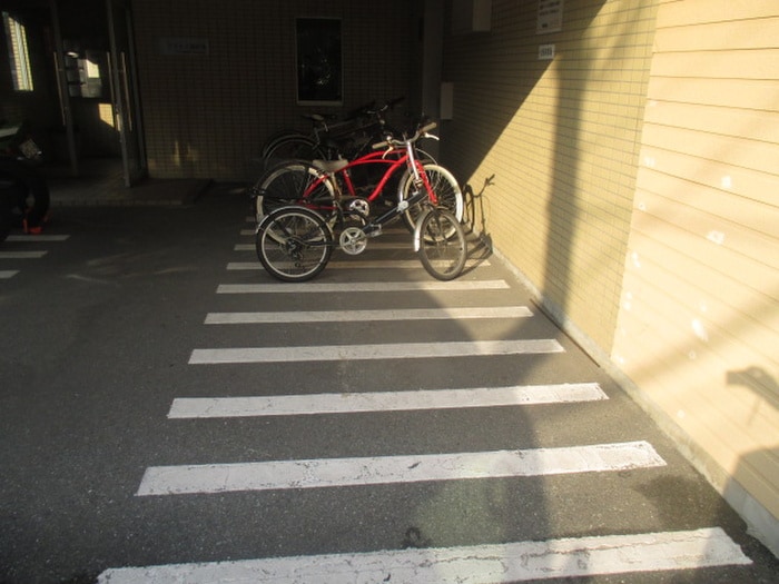 駐輪場 アクト大橋駅南