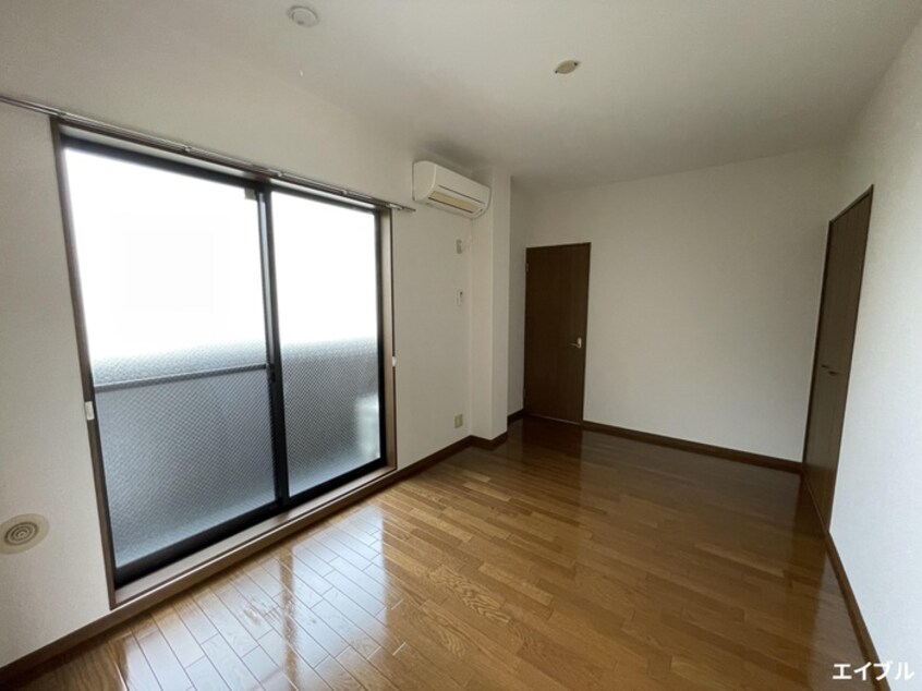 居室 アンプルールフェール弥生