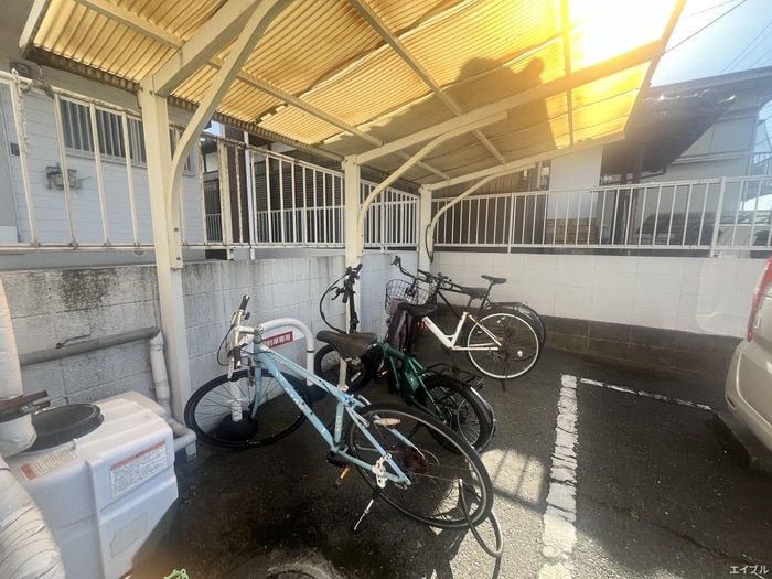 駐輪場 ヴィラージュ博多南