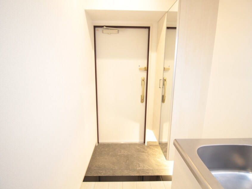 玄関 ギャラン菅原