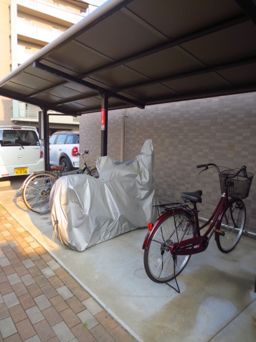 駐輪場 ツインリバ－ル－チェ