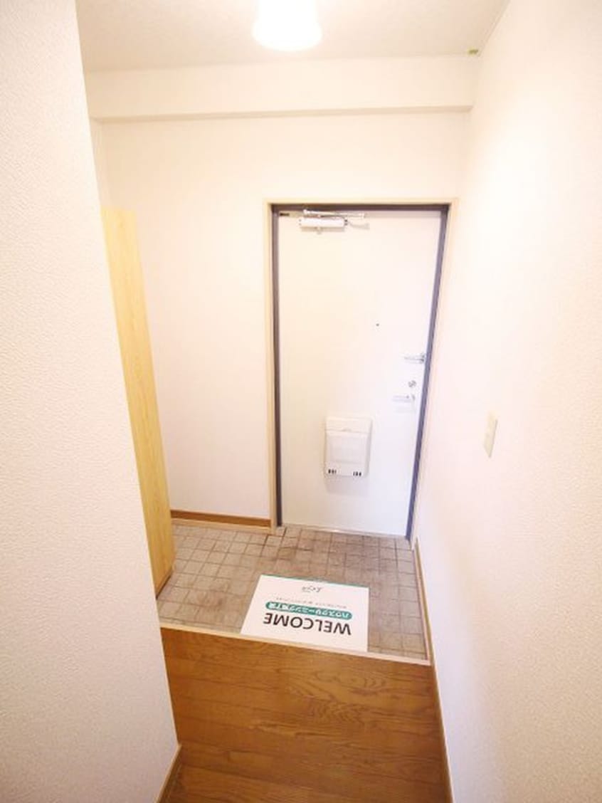 玄関 スオウ城野