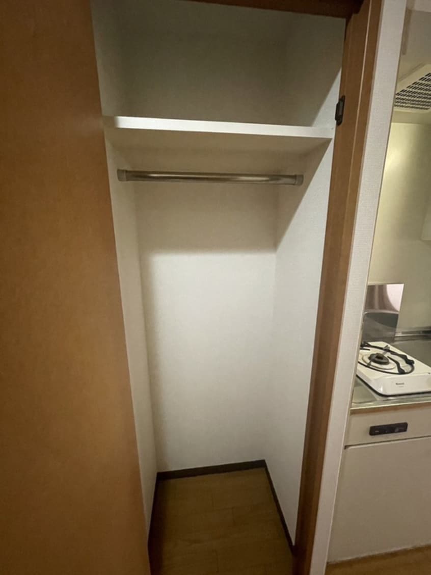 収納 ﾌｧｰﾈｽﾄｱｳﾞｧﾝﾃｨ大濠（401）