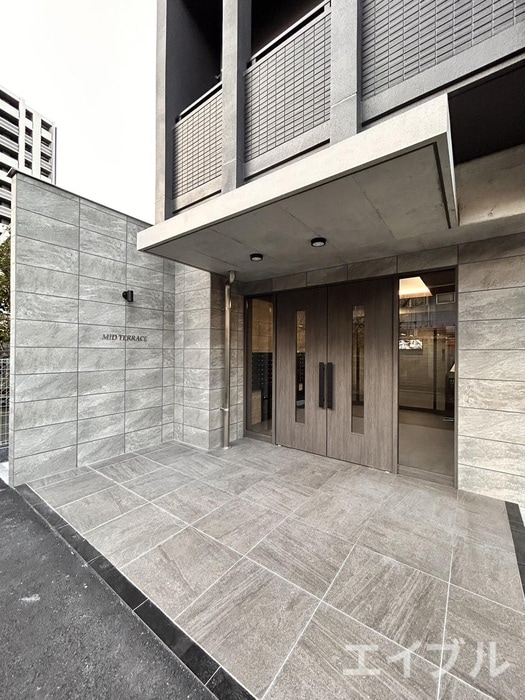 エントランス部分 ＭＩＤ　ＴＥＲＲＡＣＥ