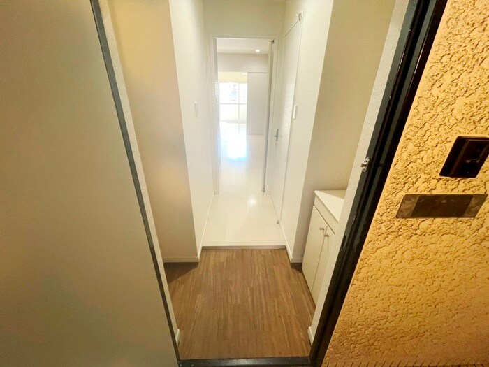 玄関 エルザビル馬借47