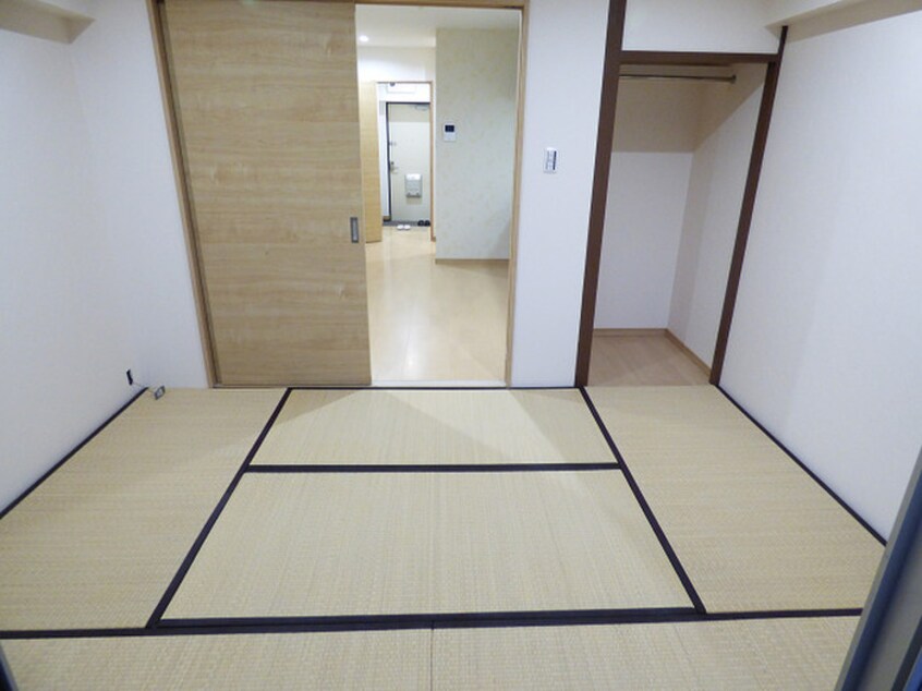 居室 エルザビル馬借47