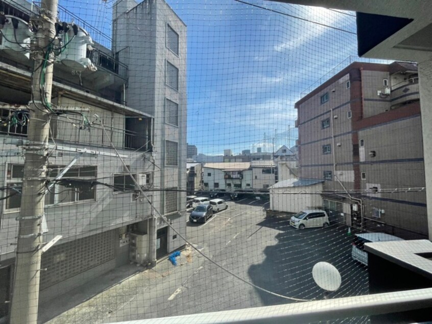 室内からの展望 エルザビル馬借47