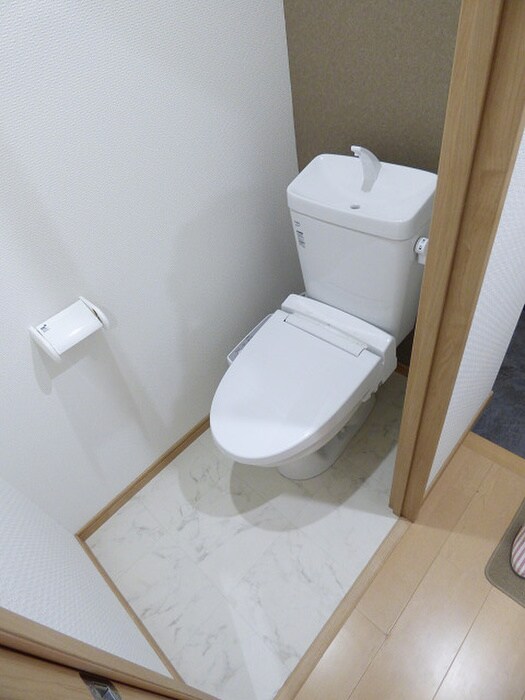 トイレ エルザビル馬借47