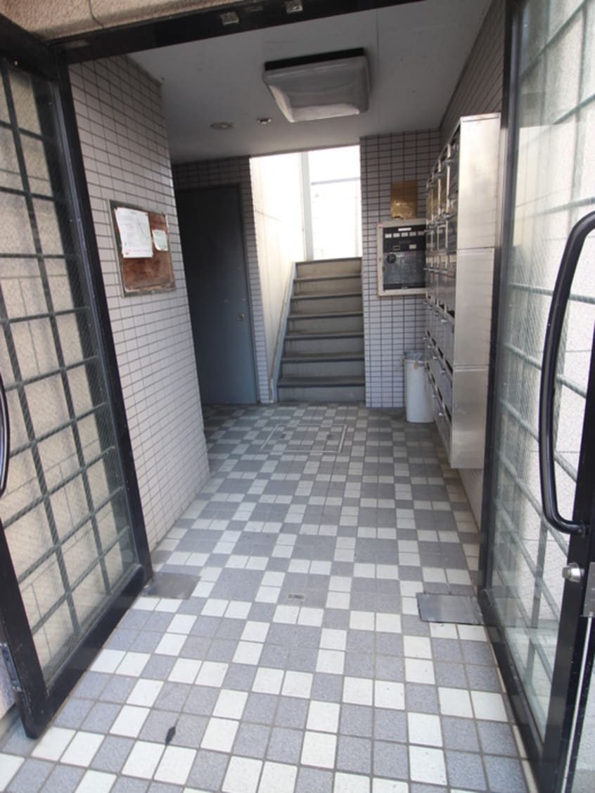 エントランス部分 アミュースメント原田