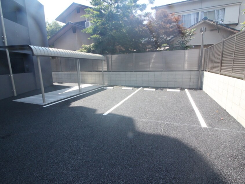 駐車場 Jigyo HIKARI terrace