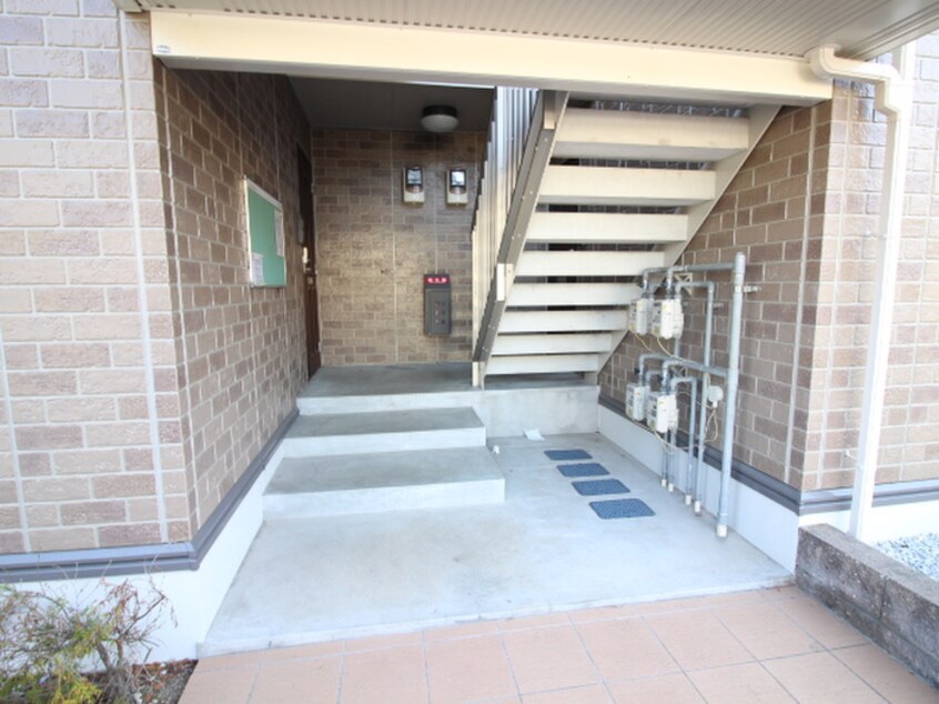 エントランス部分 ウイング富久Ａ棟