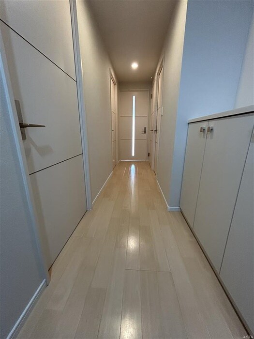 廊下 ｱｲﾗﾝﾄﾞｼﾃｨ･ｲﾝﾌｨﾆｶﾞ-ﾃﾞﾝｻｳｽ棟