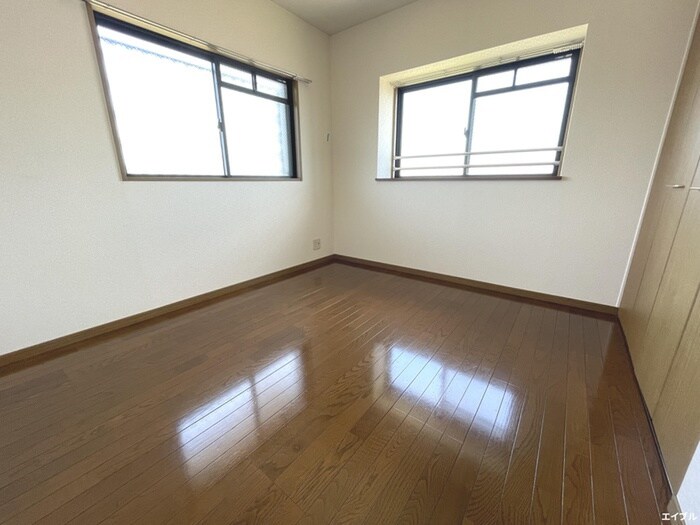 居室 フル－ル９８